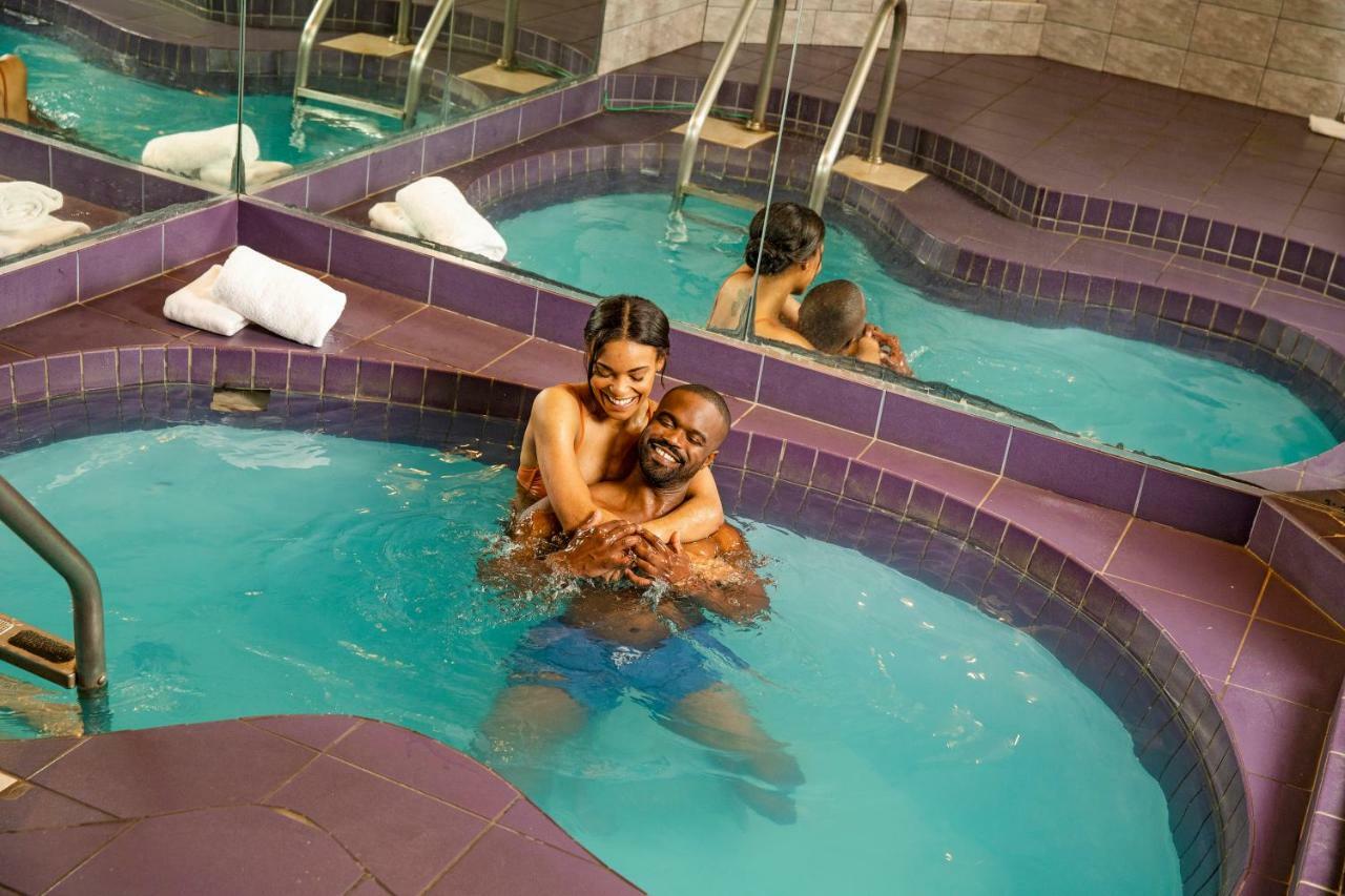 Paradise Stream Resort Cresco Buitenkant foto